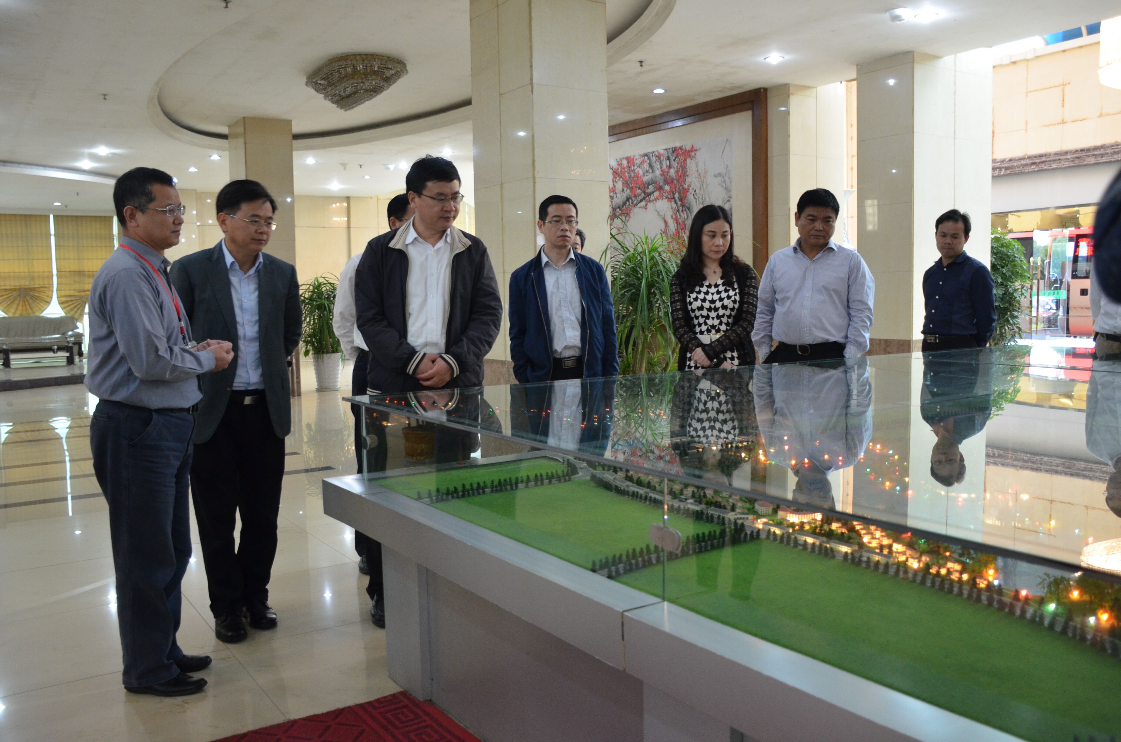 宜春市委常委、副市長陳如標(biāo)蒞臨我司參觀考察